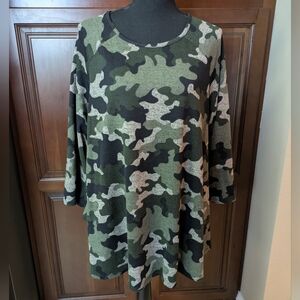 Camouflage Print Top XL